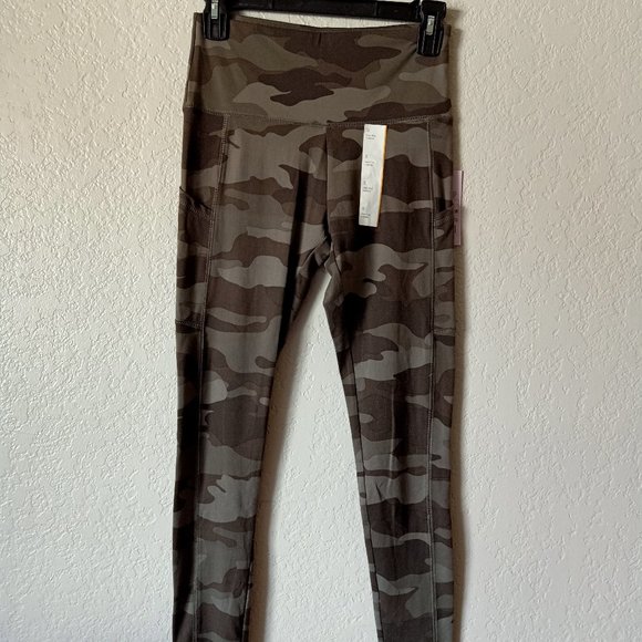 Wild Fable Women's High Rise Ultra Soft Leggings - Army - Picture 2 of 5